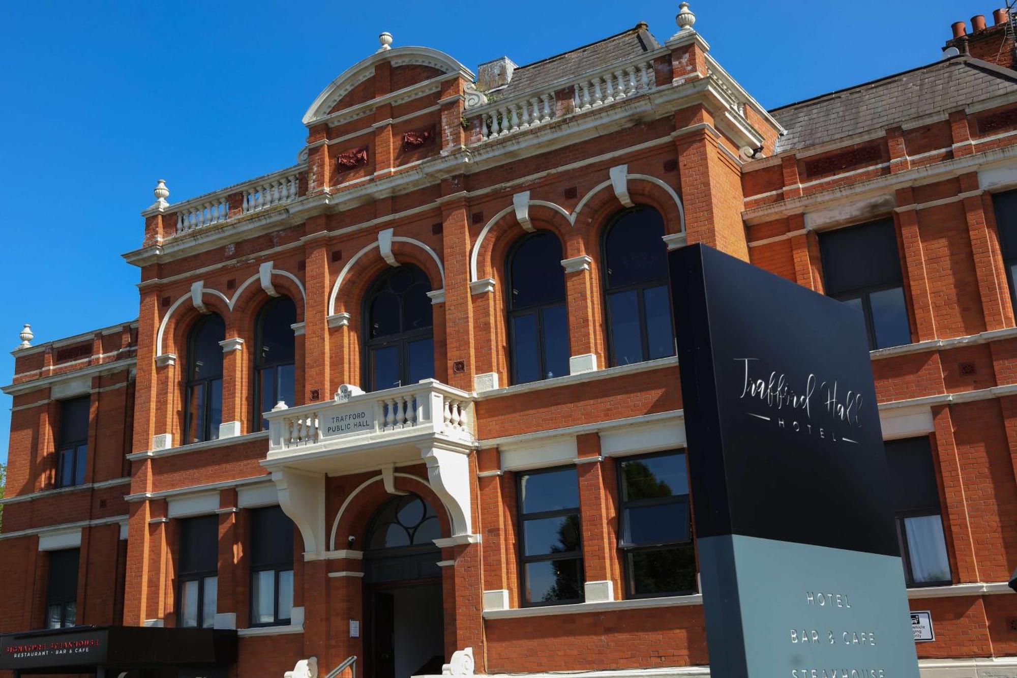Trafford Hall Hotel Manchester, Trademark Collection By Wyndham Salford  Exterior photo