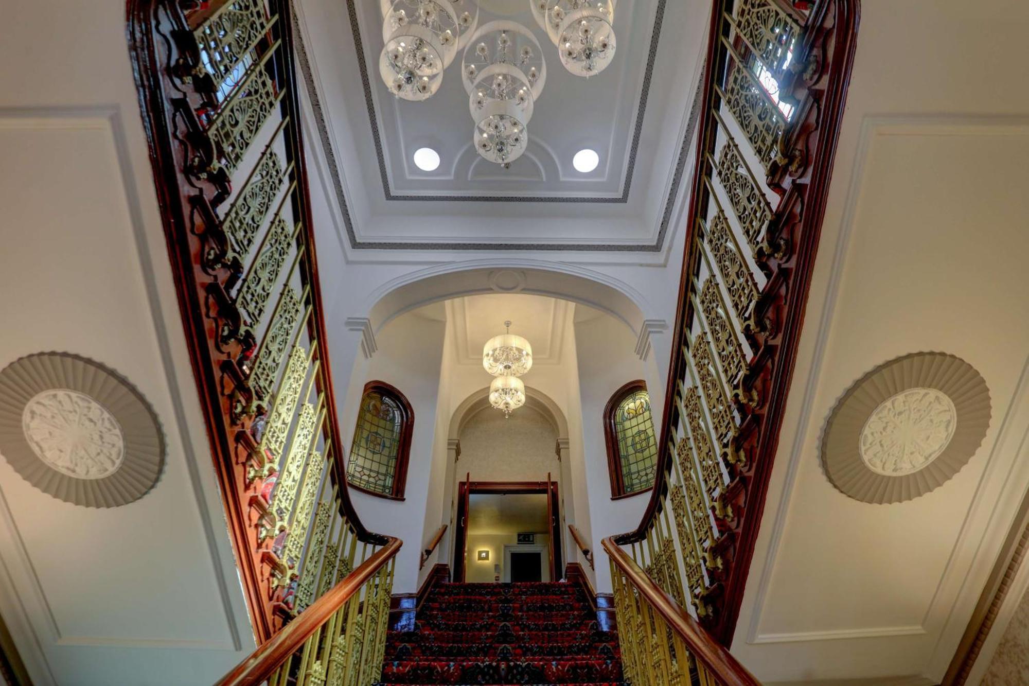Trafford Hall Hotel Manchester, Trademark Collection By Wyndham Salford  Exterior photo