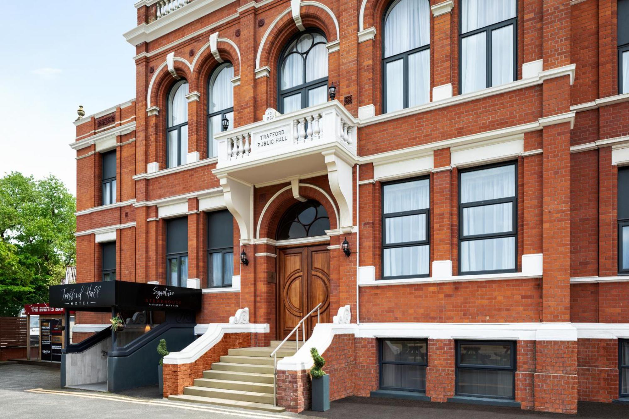 Trafford Hall Hotel Manchester, Trademark Collection By Wyndham Salford  Exterior photo